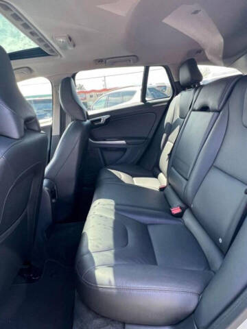 2015 Volvo V60 T5 Drive-E Platinum