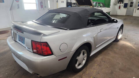 2000 Ford Mustang GT
