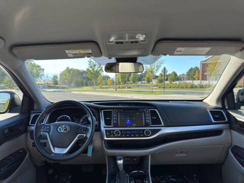 2017 Toyota Highlander