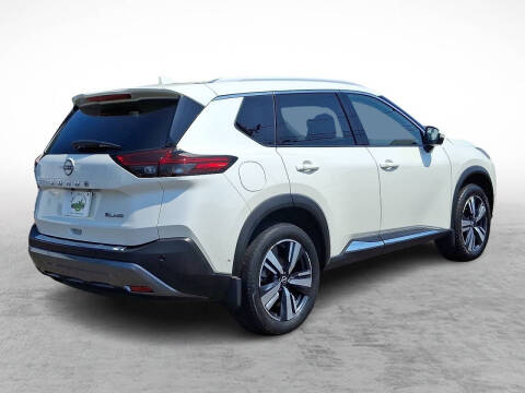 2022 Nissan Rogue SL