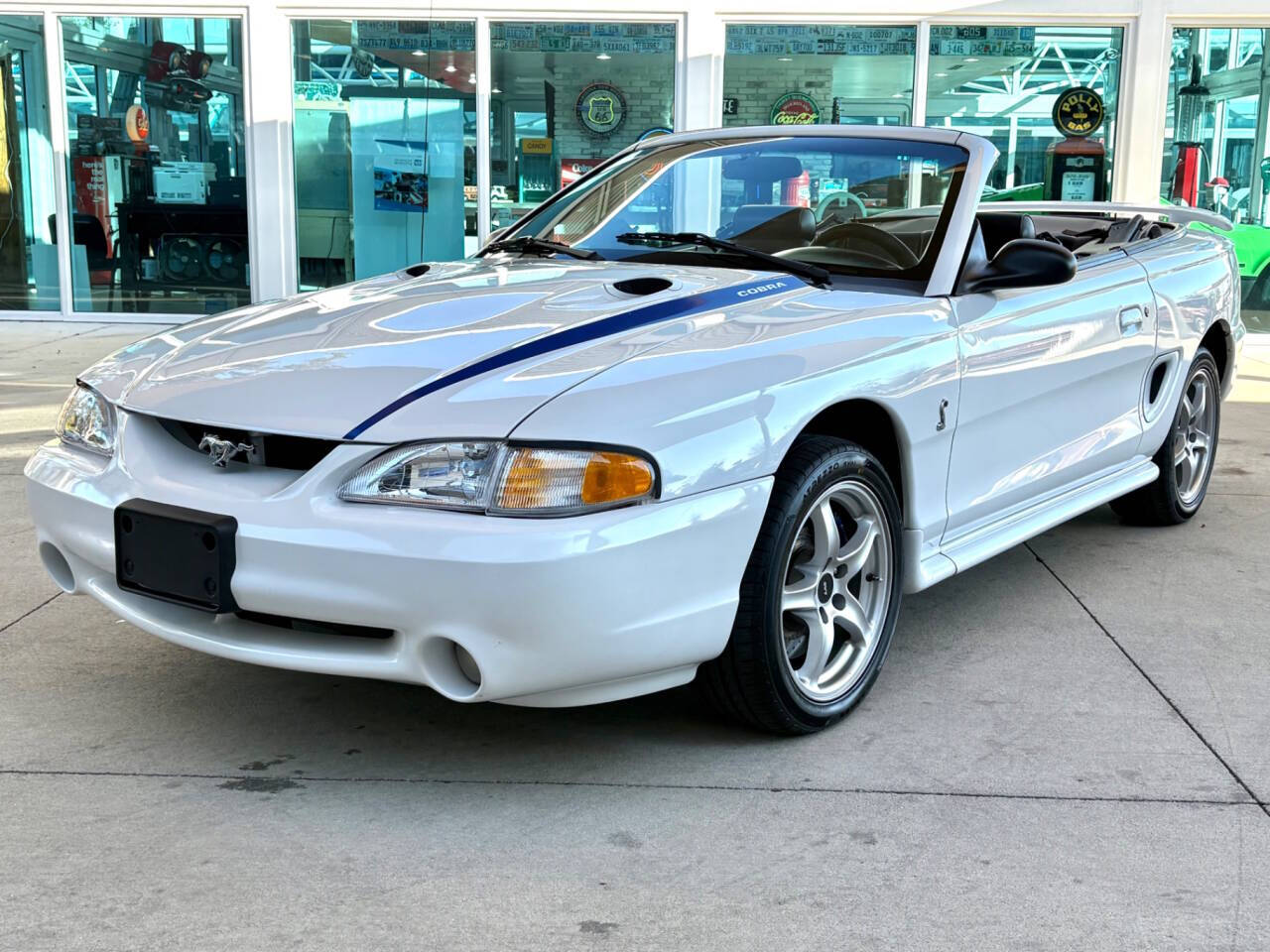1997 Ford Mustang SVT Cobra 12