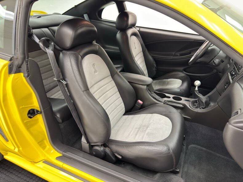 2001 Ford Mustang SVT Cobra