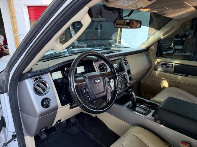 2017 Ford Expedition EL XLT