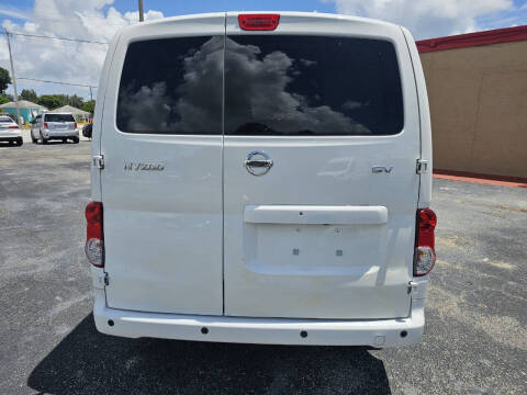 2020 Nissan NV200 SV
