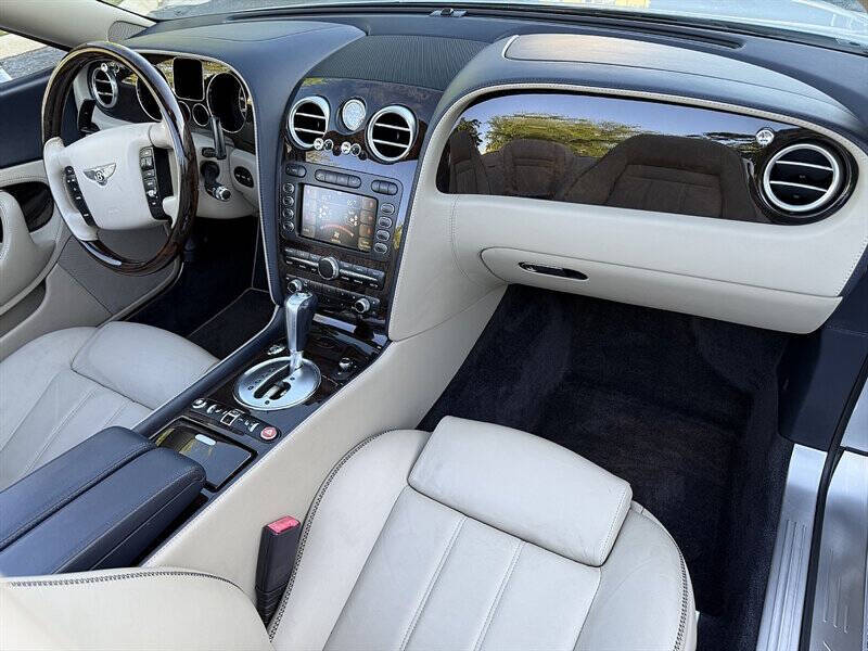 2010 Bentley Continental 19