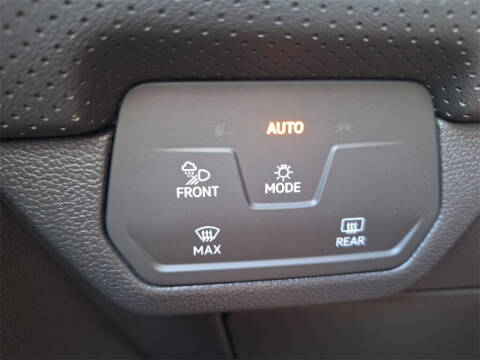 2026 Volkswagen Atlas Cross Sport SEL R-Line Black 4Motion