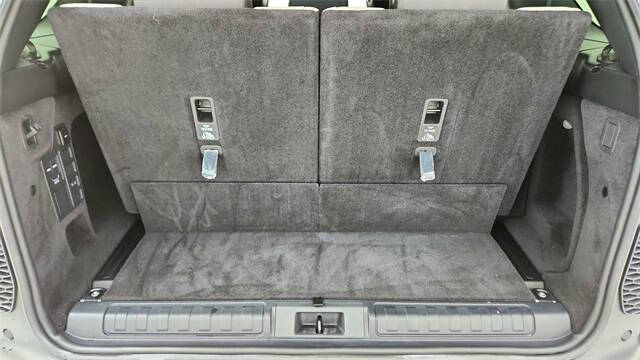 2024 Land Rover Discovery P300 Dynamic SE