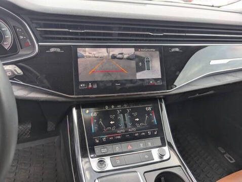 2022 Audi Q8 quattro Premium Plus 55 TFSI