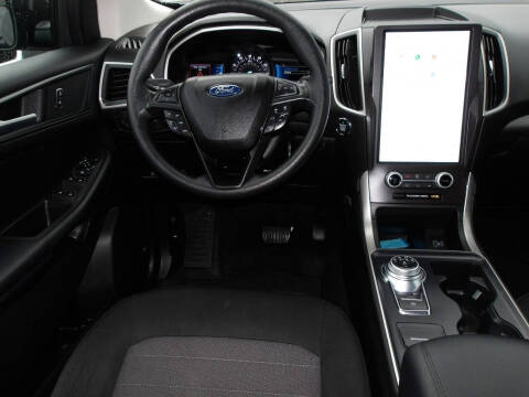 2021 Ford Edge SE
