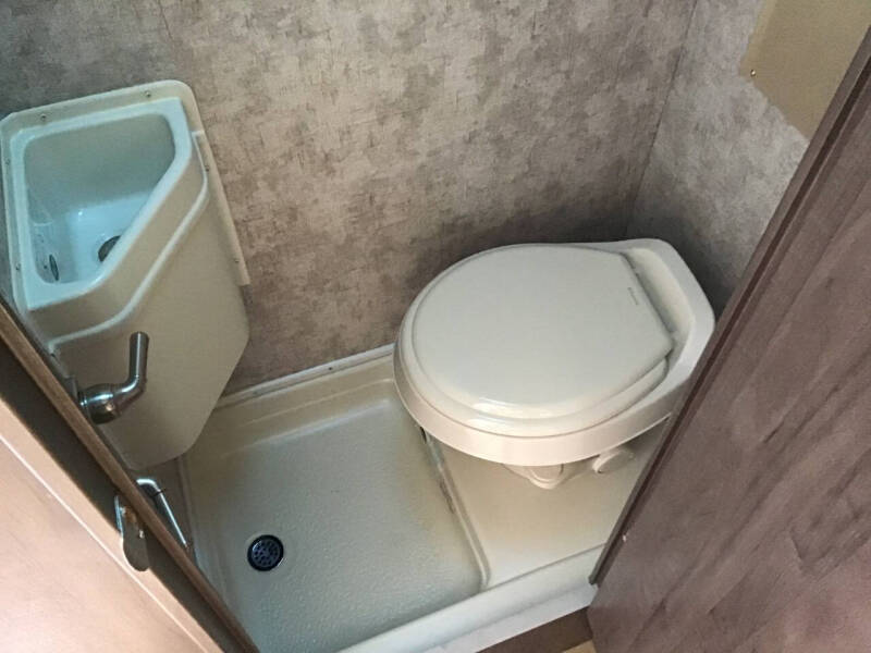 2017 Winnebago Minnie Drop