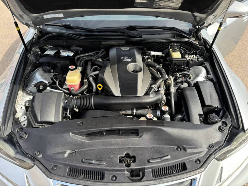 2017 Lexus IS 200t
