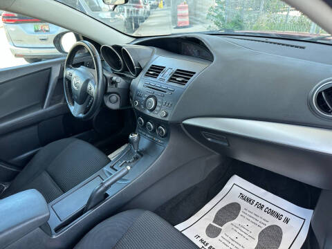 2013 Mazda MAZDA3 i Touring
