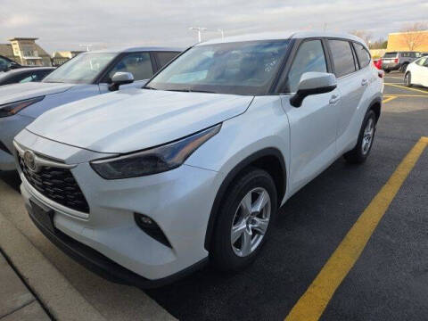 2023 Toyota Highlander LE