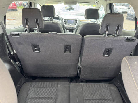 2017 GMC Acadia SLE-2