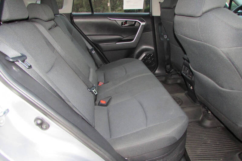 2021 Toyota RAV4 Hybrid LE