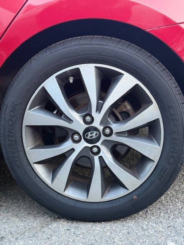 2017 Hyundai Accent Value Edition