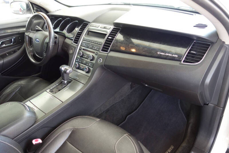 2012 Ford Taurus Limited