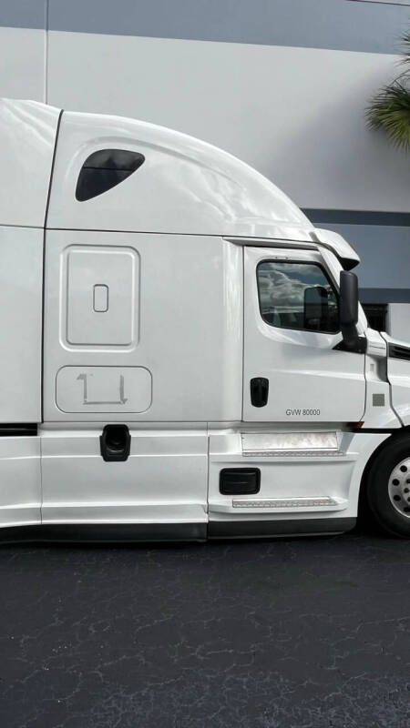 2020 Freightliner Cascadia
