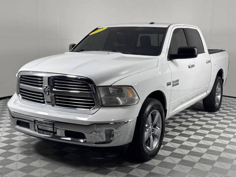 2015 RAM 1500 SLT