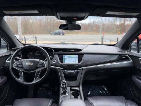 2017 Cadillac XT5 Premium Luxury