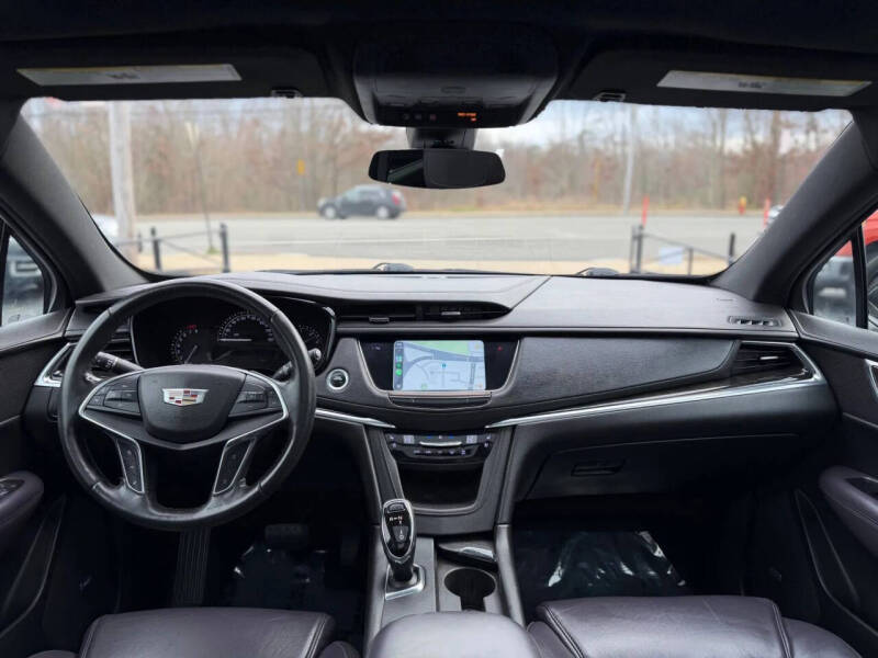 2017 Cadillac XT5 Premium Luxury