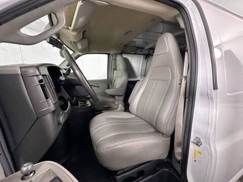 2023 Chevrolet Express 2500