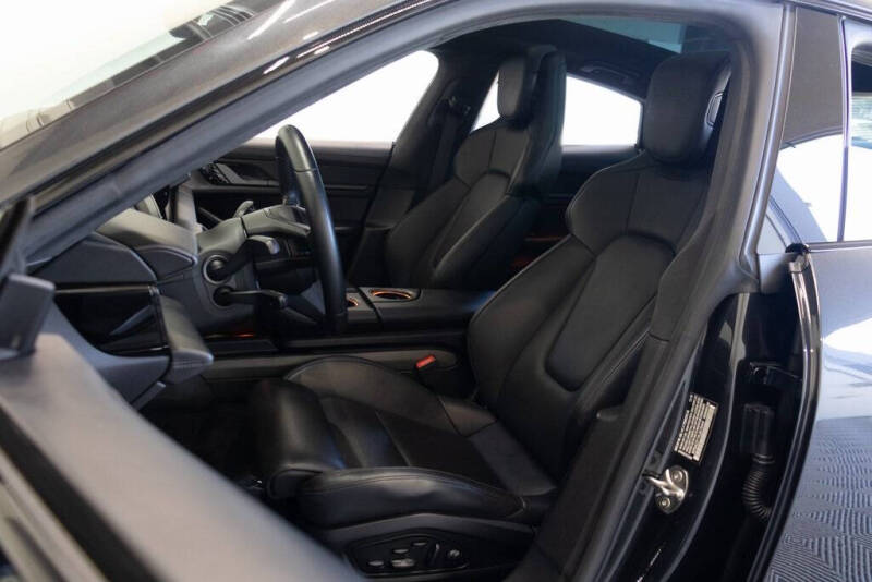 2020 Porsche Taycan Turbo S