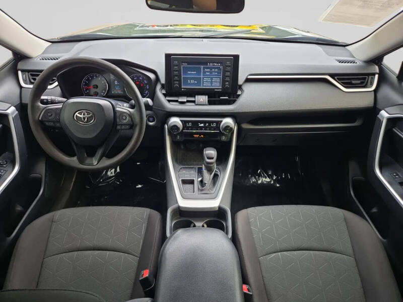 2020 Toyota RAV4 XLE