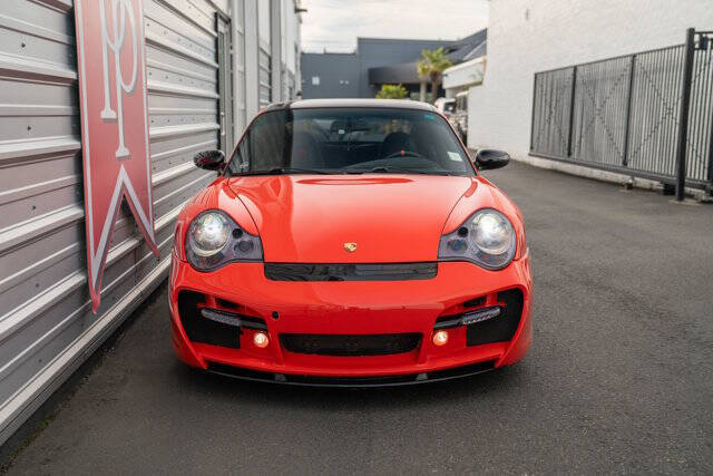 2003 Porsche 911 36