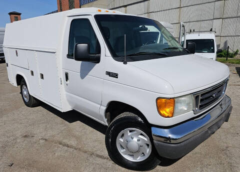 2004 Ford E-Series for sale at Kinsella Kars in Olathe KS