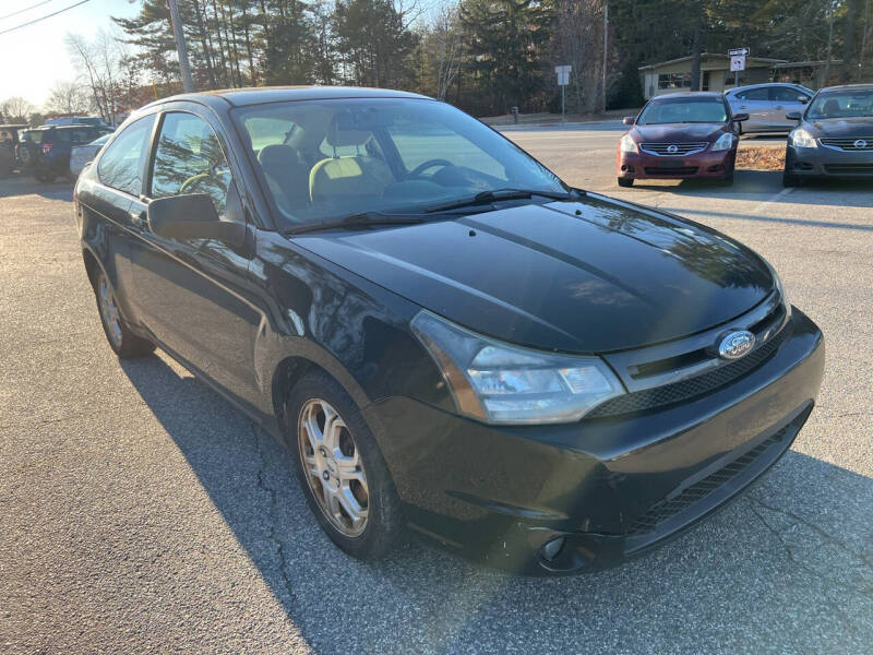 2009 Ford Focus SE photo 2