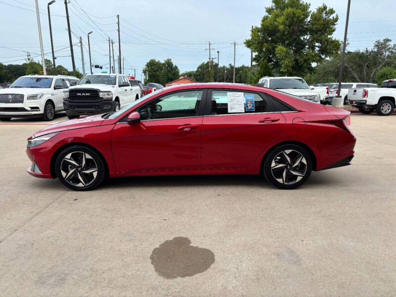 2022 Hyundai Elantra SEL