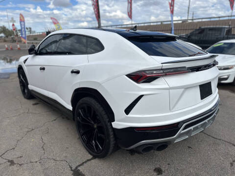 2021 Lamborghini Urus