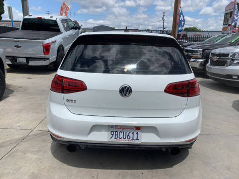 2017 Volkswagen Golf GTI S