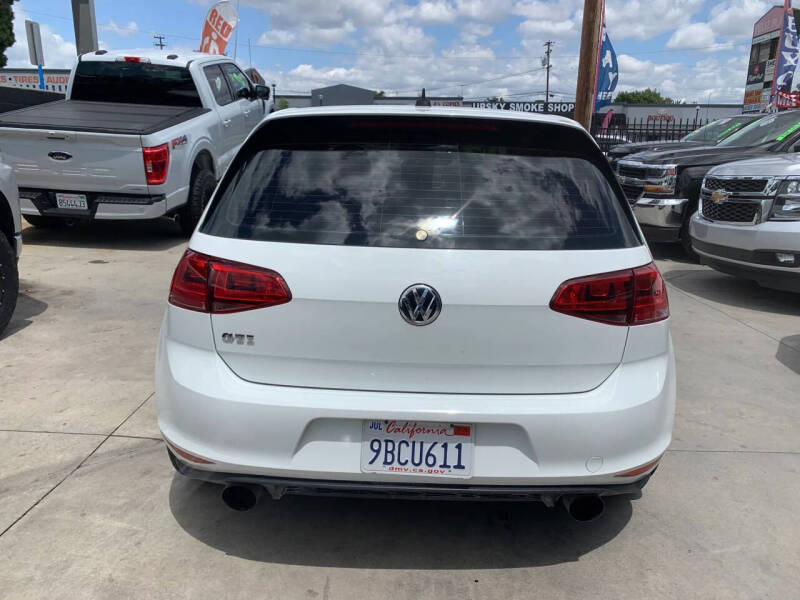 2017 Volkswagen Golf GTI S