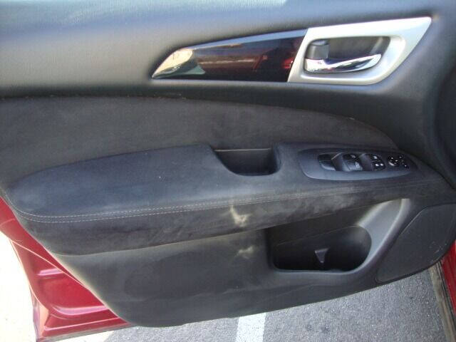 2014 Nissan Pathfinder SV