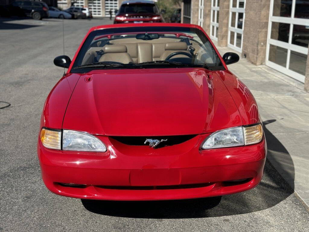 1998 Ford Mustang 19