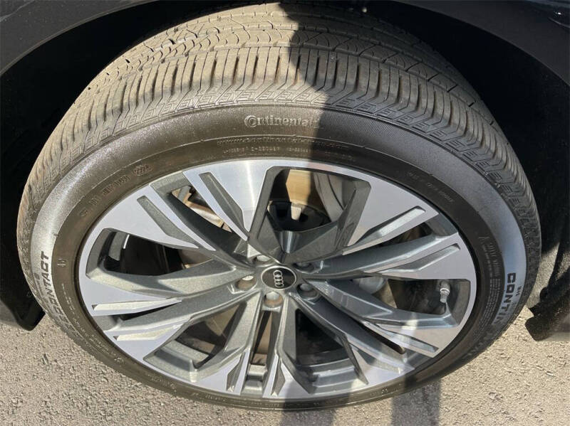 2024 Audi Q8 quattro Prestige 55 TFSI