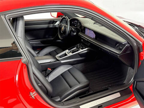 2021 Porsche 911 Carrera