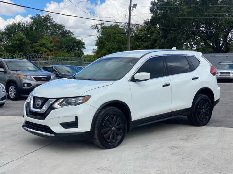 2017 Nissan Rogue SV