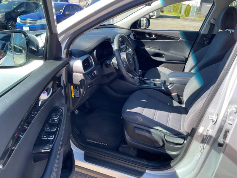 2016 Kia Sorento LX
