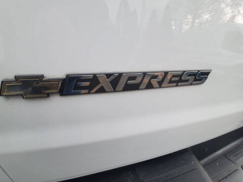 2023 Chevrolet Express 2500