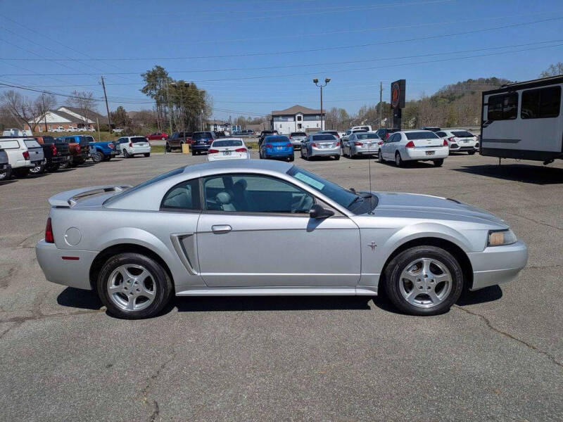 2003 Ford Mustang