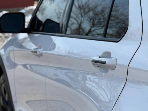 2023 Ford Explorer ST-Line