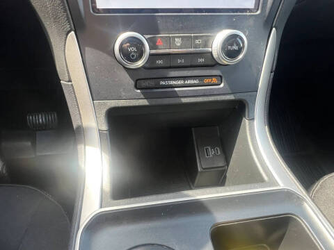 2023 Ford Edge SE