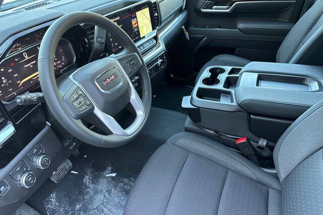 2026 GMC Sierra 1500 Elevation Standard