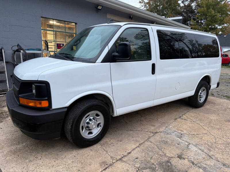 2017 Chevrolet Express LS 2500
