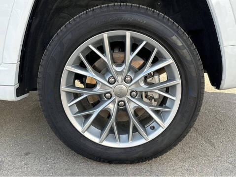 2022 Jeep Grand Cherokee