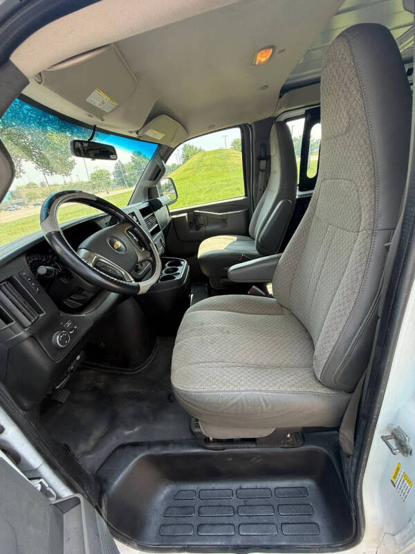 2019 Chevrolet Express 2500