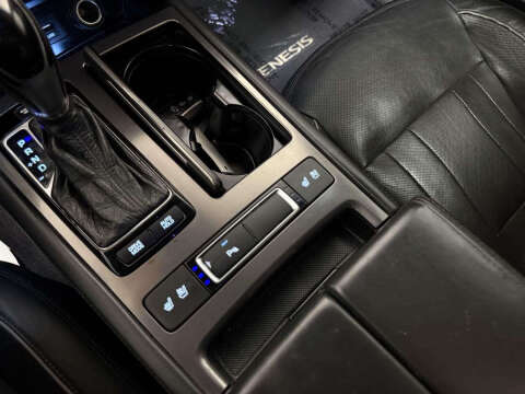 2015 Hyundai Genesis